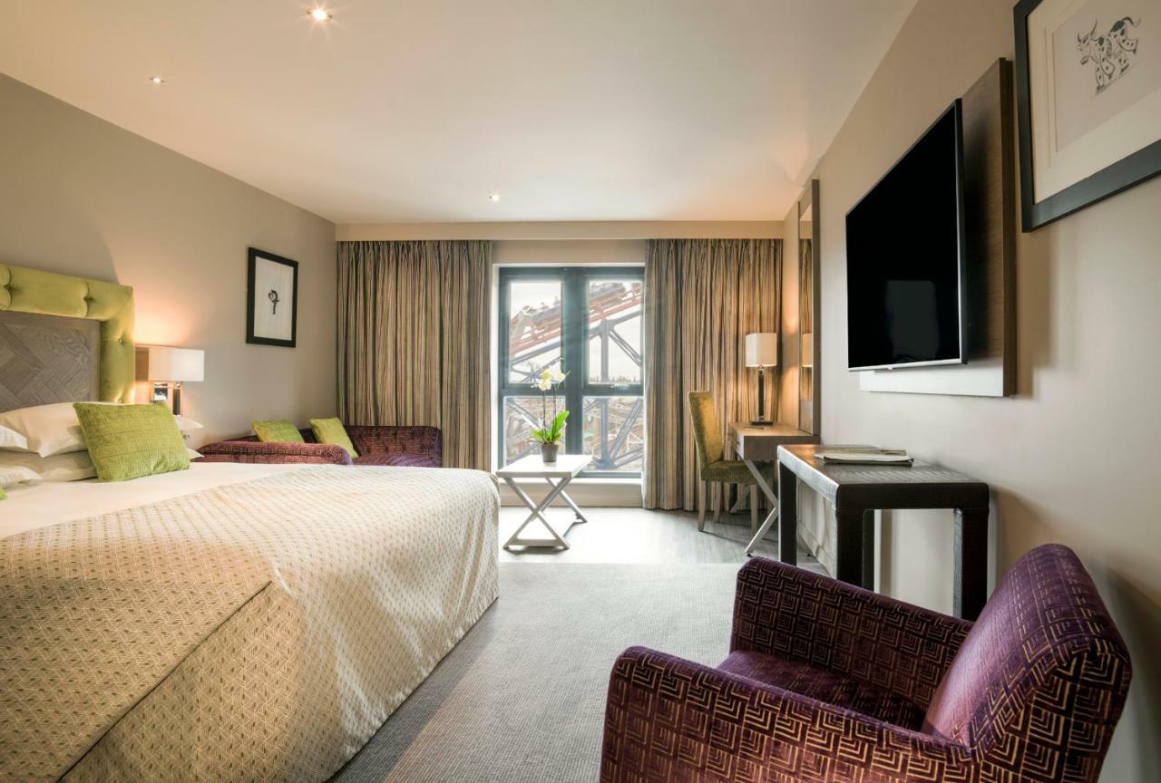 Boulevard Hotel Blackpool Exteriör bild A room at the hotel